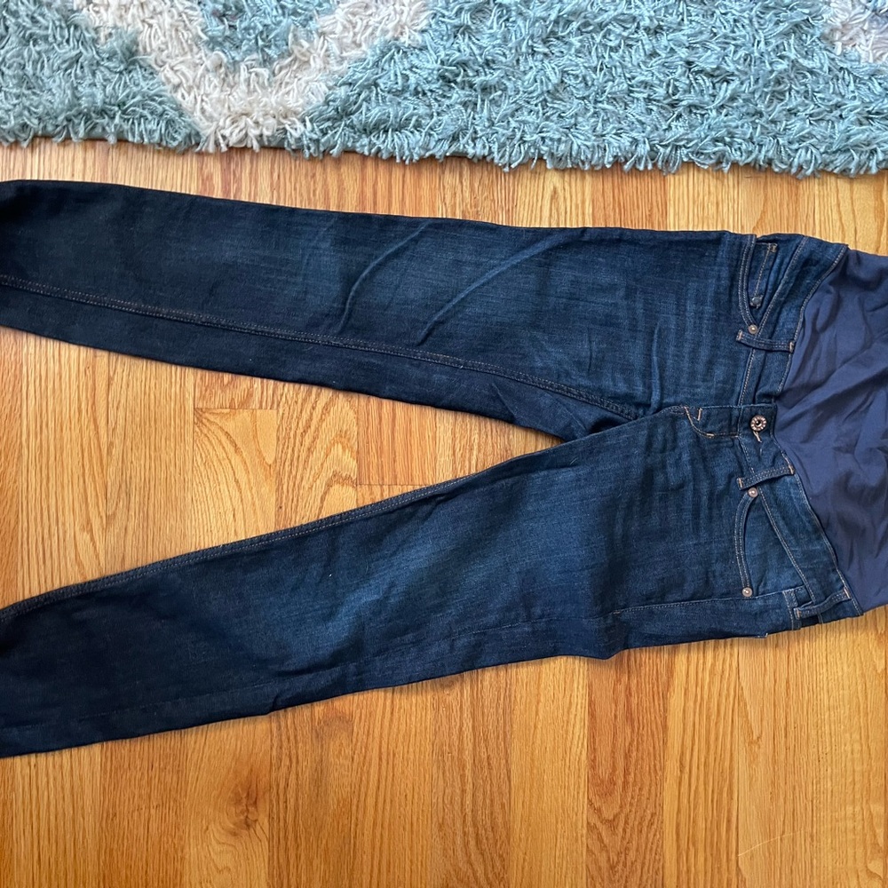 Maternity skinny jeans